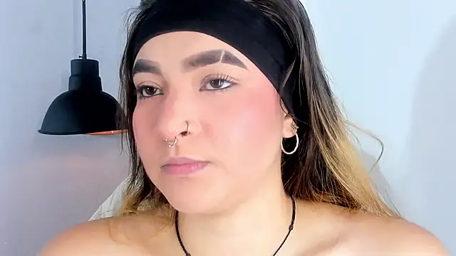 Snapshot of Shanntal_ chatting on 15, 10, 2025 Shanntal  online show from 15, 10, 2025