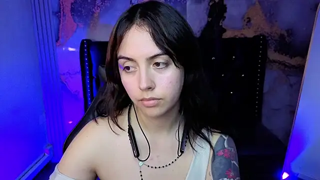 Hela v online show from 12, 5, 2026