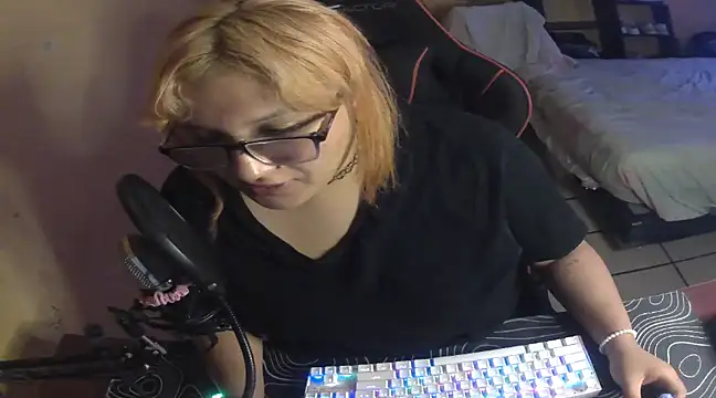 Snapshot of belenvaleria chatting on 2, 2, 2025 belenvaleria online show from 2, 2, 2025