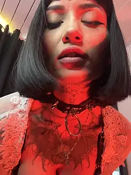 Snapshot of IsisRaichuu_ chatting on 19, 9, 2025 IsisRaichuu  online show from 19, 9, 2025