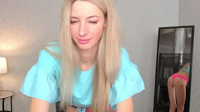 Snapshot of skinnyladyy chatting on 28, 2, 2025 skinnyladyy online show from 28, 2, 2025