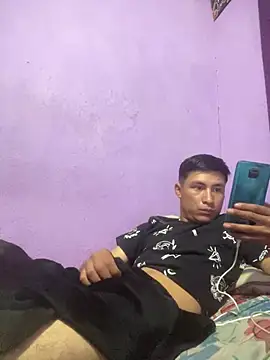 Snapshot of EduardoEspinoza12 chatting on 6, 3, 2025 EduardoEspinoza12 online show from 6, 3, 2025