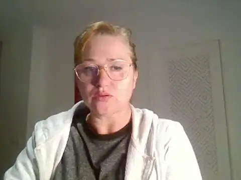 Luzia-Sal online show from 12, 2, 2025
