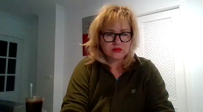 Luzia-Sal online show from 14, 3, 2025