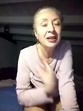 Snapshot of divinaerotica chatting on 6, 1, 2026 divinaerotica online show from 6, 1, 2026