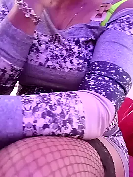 Snapshot of Juliana60 chatting on 1, 2, 2025 Juliana60 online show from 1, 2, 2025