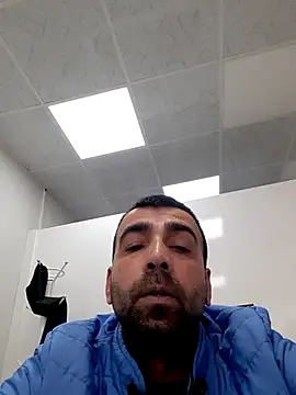 Snapshot of bugattiveyron chatting on 12, 2, 2025 bugattiveyron online show from 12, 2, 2025