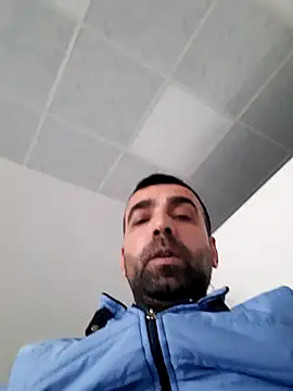 Snapshot of bugattiveyron chatting on 14, 2, 2025 bugattiveyron online show from 14, 2, 2025