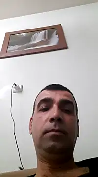 Snapshot of bugattiveyron chatting on 12, 3, 2025 bugattiveyron online show from 12, 3, 2025