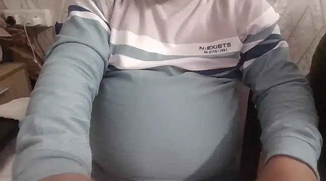 Snapshot of SeductiveStar chatting on 23, 2, 2025 SeductiveStar online show from 23, 2, 2025