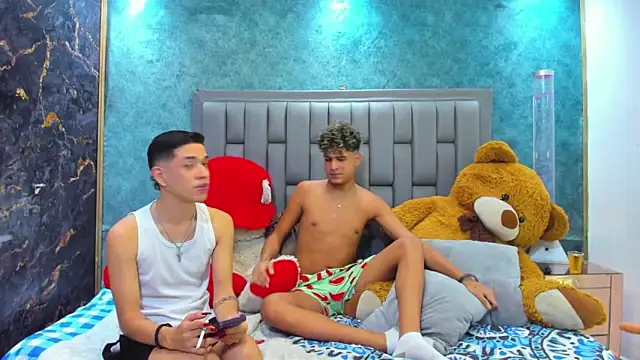 Snapshot of Sexys_Hornys_Boys chatting on 7, 2, 2025 Sexys Hornys Boys online show from 7, 2, 2025