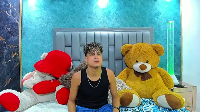 Snapshot of Sexys_Hornys_Boys chatting on 11, 2, 2025 Sexys Hornys Boys online show from 11, 2, 2025