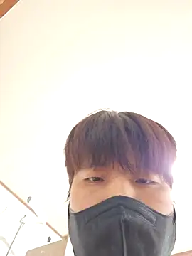 Tyyyggjju online show from 26, 10, 2025