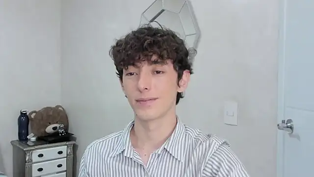 Snapshot of miketwink chatting on 20, 2, 2026 miketwink online show from 20, 2, 2026