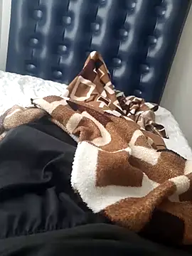 Snapshot of jhonnes_ chatting on 5, 3, 2025 jhonnes online show from 5, 3, 2025