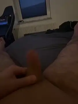 Mo 2003 online show from 2, 2, 2025