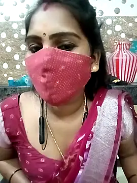Snapshot of Tamil_roja17 chatting on 4, 11, 2025 Tamil roja17 online show from 4, 11, 2025