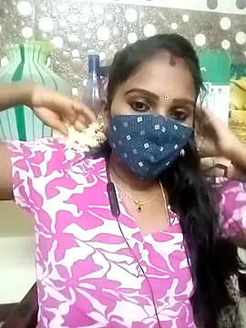 Snapshot of Tamil_roja17 chatting on 13, 11, 2025 Tamil roja17 online show from 13, 11, 2025