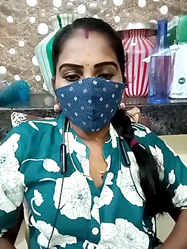 Snapshot of Tamil_roja17 chatting on 17, 11, 2025 Tamil roja17 online show from 17, 11, 2025