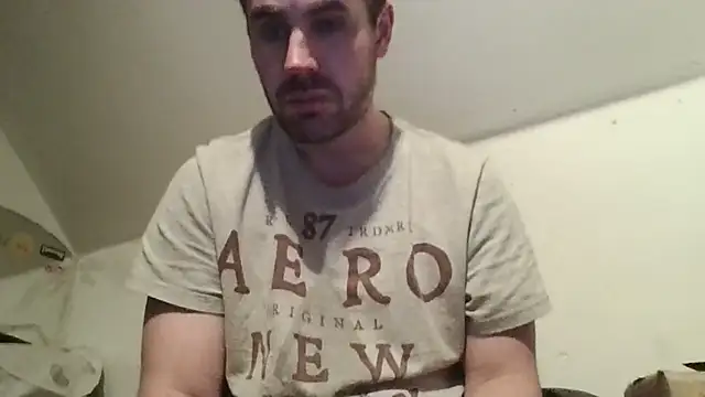 Millyrock32 online show from 27, 1, 2025