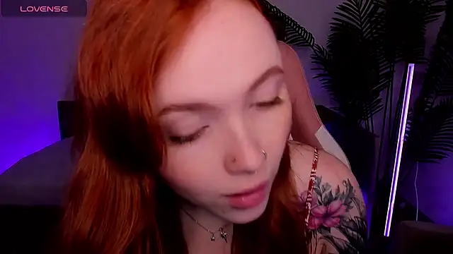 Snapshot of Maya_Light chatting on 13, 9, 2025 Maya Light online show from 13, 9, 2025