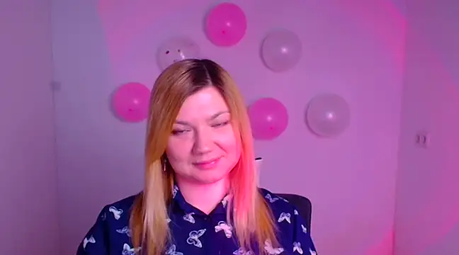 Snapshot of Lola_moree chatting on 15, 2, 2025 Lola moree online show from 15, 2, 2025