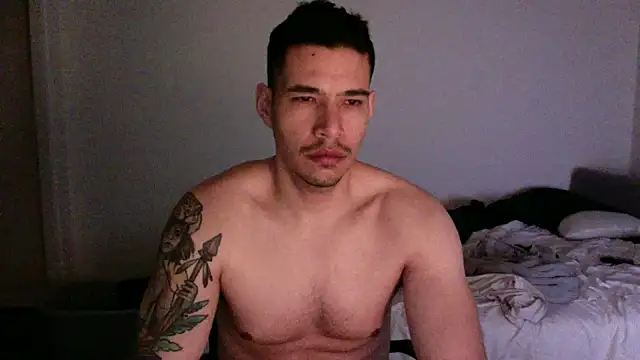 Snapshot of NicaBOi chatting on 8, 2, 2025 NicaBOi online show from 8, 2, 2025