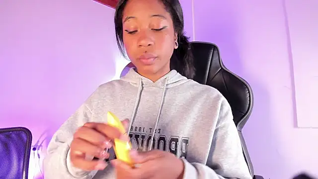 Zaira Rose  online show from 29, 10, 2025