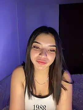 Snapshot of eileensophi chatting on 8, 2, 2025 eileensophi online show from 8, 2, 2025