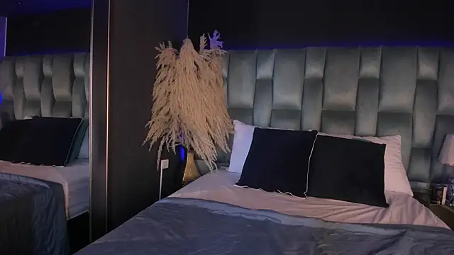 Snapshot of CandyLuxury__ chatting on 20, 3, 2025 CandyLuxury online show from 20, 3, 2025