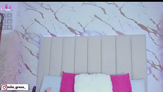 Mia greco  online show from 28, 9, 2025