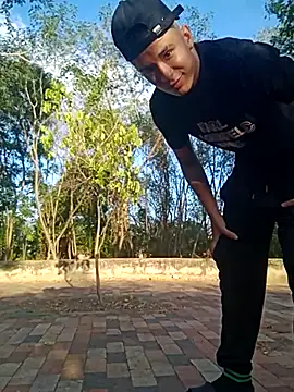 Snapshot of arevalo1124 chatting on 3, 10, 2025 arevalo1124 online show from 3, 10, 2025