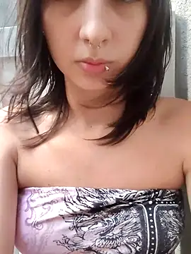 Snapshot of Maiden-Hot chatting on 17, 12, 2025 Maiden-Hot online show from 17, 12, 2025