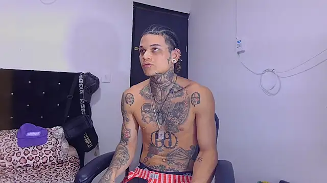 hot man05 online show from 28, 10, 2025