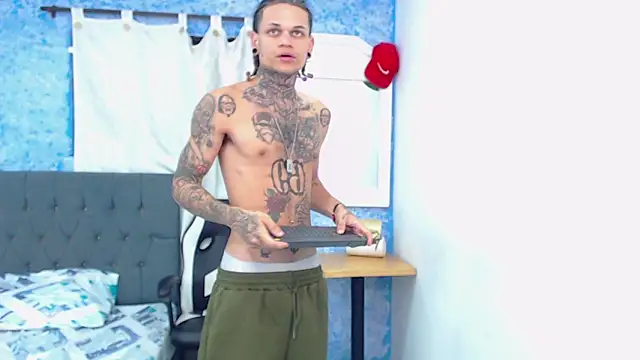 Snapshot of hot_man05 chatting on 7, 2, 2026 hot man05 online show from 7, 2, 2026