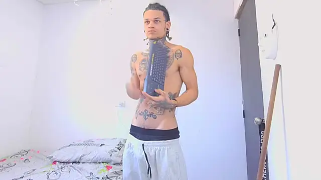 Snapshot of hot_man05 chatting on 10, 2, 2026 hot man05 online show from 10, 2, 2026