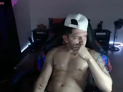 Snapshot of Dann_Vargas chatting on 7, 3, 2025 Dann Vargas online show from 7, 3, 2025