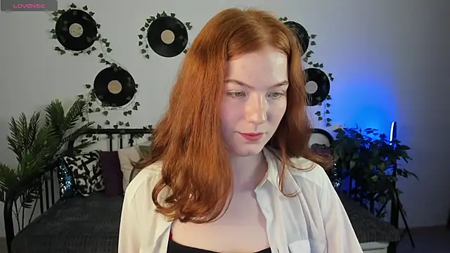 SophieOuld online show from 1, 3, 2025