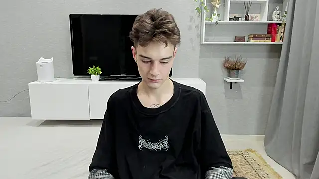 Snapshot of avegothy- chatting on 7, 2, 2025 avegothy- online show from 7, 2, 2025