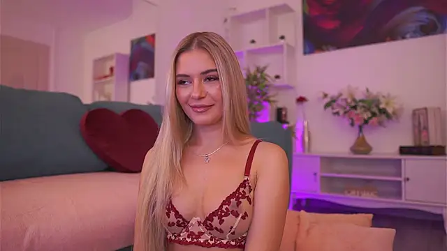 Snapshot of Midnight_Seduction chatting on 6, 3, 2026 Midnight Seduction online show from 6, 3, 2026