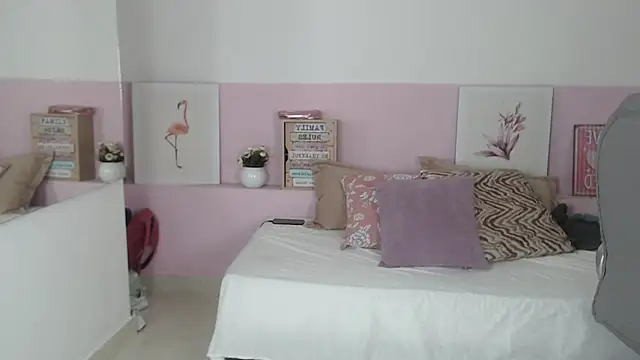 brendathompson  online show from 24, 2, 2025