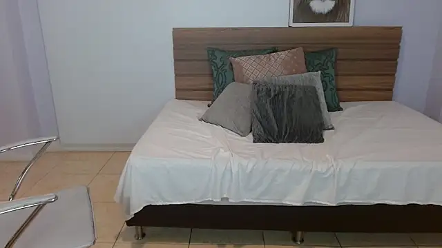 brendathompson  online show from 15, 3, 2025