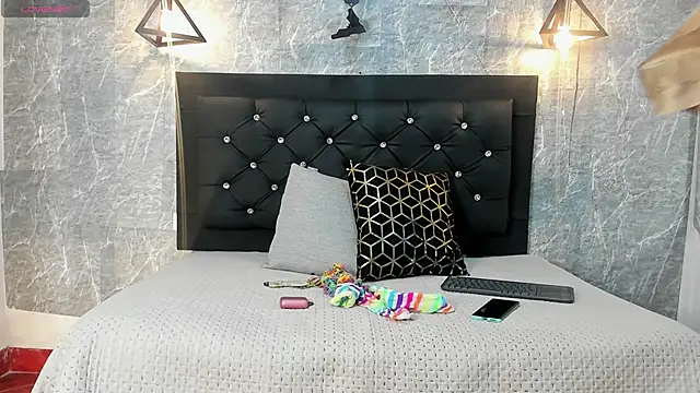 Snapshot of emberhodson chatting on 5, 11, 2025 emberhodson online show from 5, 11, 2025