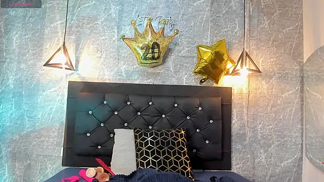 Snapshot of emberhodson chatting on 17, 11, 2025 emberhodson online show from 17, 11, 2025