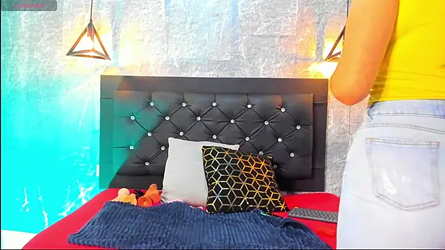 Snapshot of emberhodson chatting on 24, 11, 2025 emberhodson online show from 24, 11, 2025