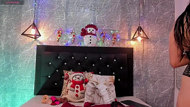 Snapshot of emberhodson chatting on 27, 11, 2025 emberhodson online show from 27, 11, 2025