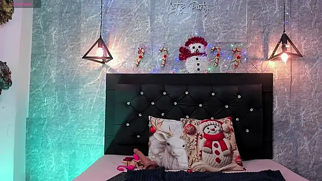 Snapshot of emberhodson chatting on 3, 12, 2025 emberhodson online show from 3, 12, 2025