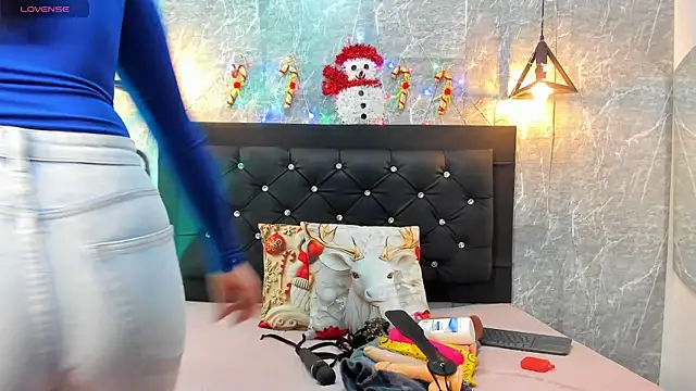 Snapshot of emberhodson chatting on 5, 12, 2025 emberhodson online show from 5, 12, 2025