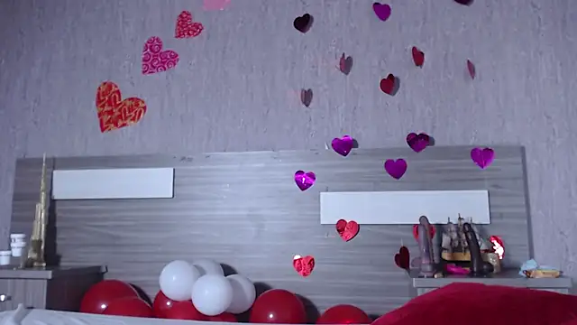 Liiamthompson online show from 17, 2, 2025