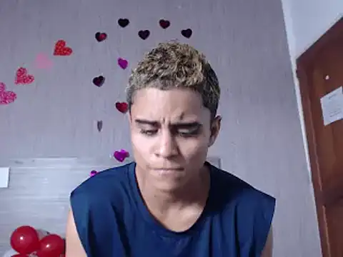 Liiamthompson online show from 19, 2, 2025